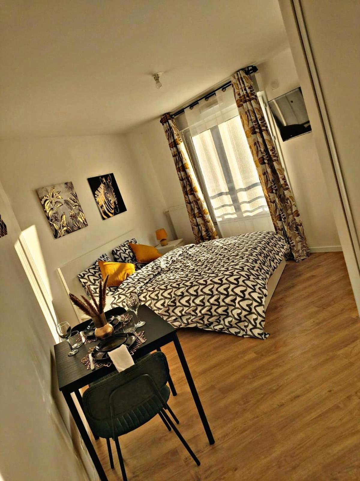 Apartament Loft Climatise Parking Gratuit 5Min Gare Le Plessis-Bouchard Zewnętrze zdjęcie